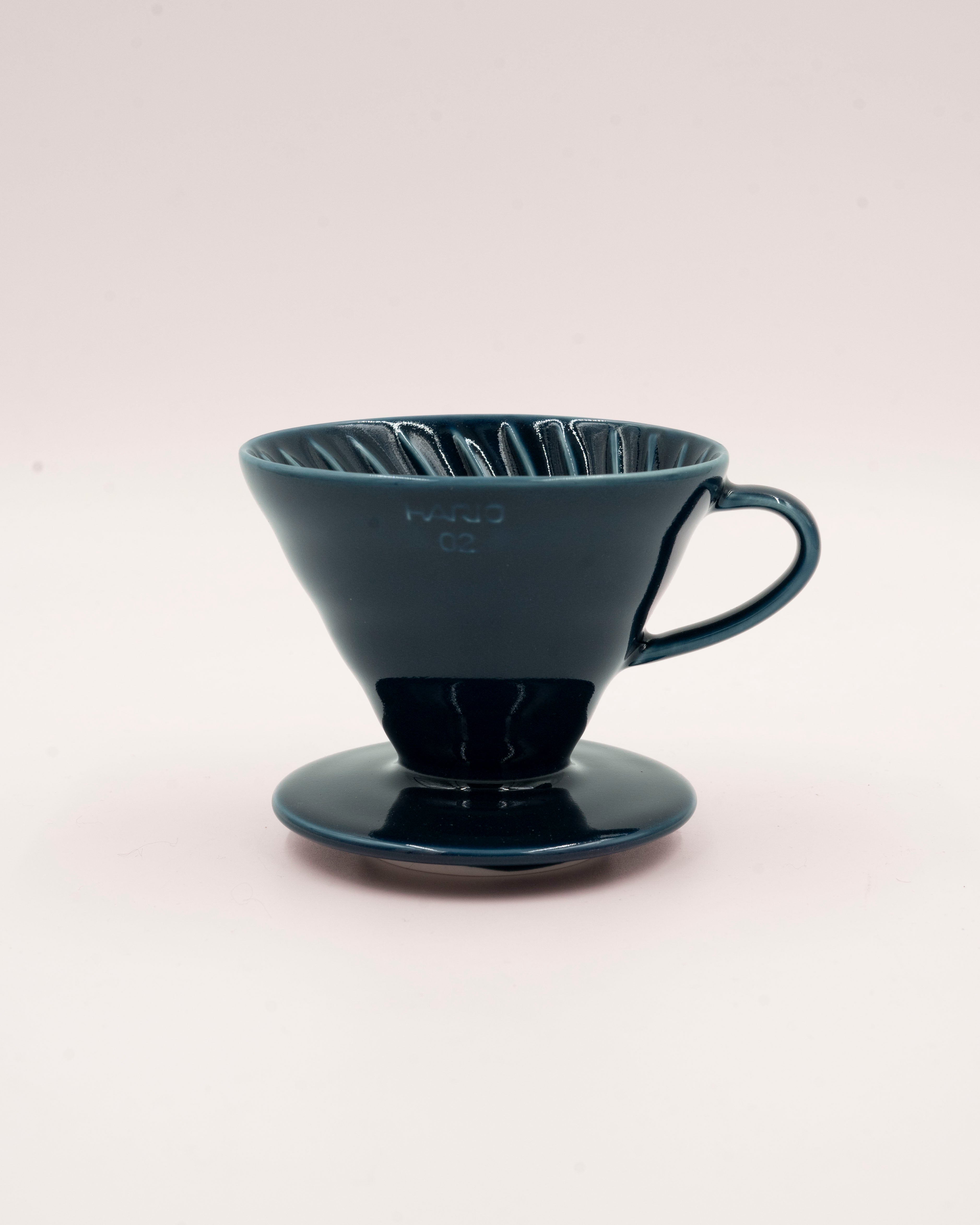 Hario Tragt I Indigo Bl Porcel n 02 Kaffeudstyr Seramikku Hario Tragt I Indigo Bl Porcel n 02 Kaffeudstyr Seramikku