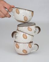 Cappuccino-krus med brune pletter