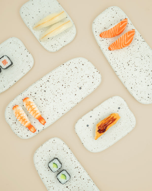 Small sushi plate with splash