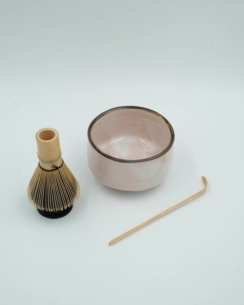 Matcha set with pink bowl - with matcha