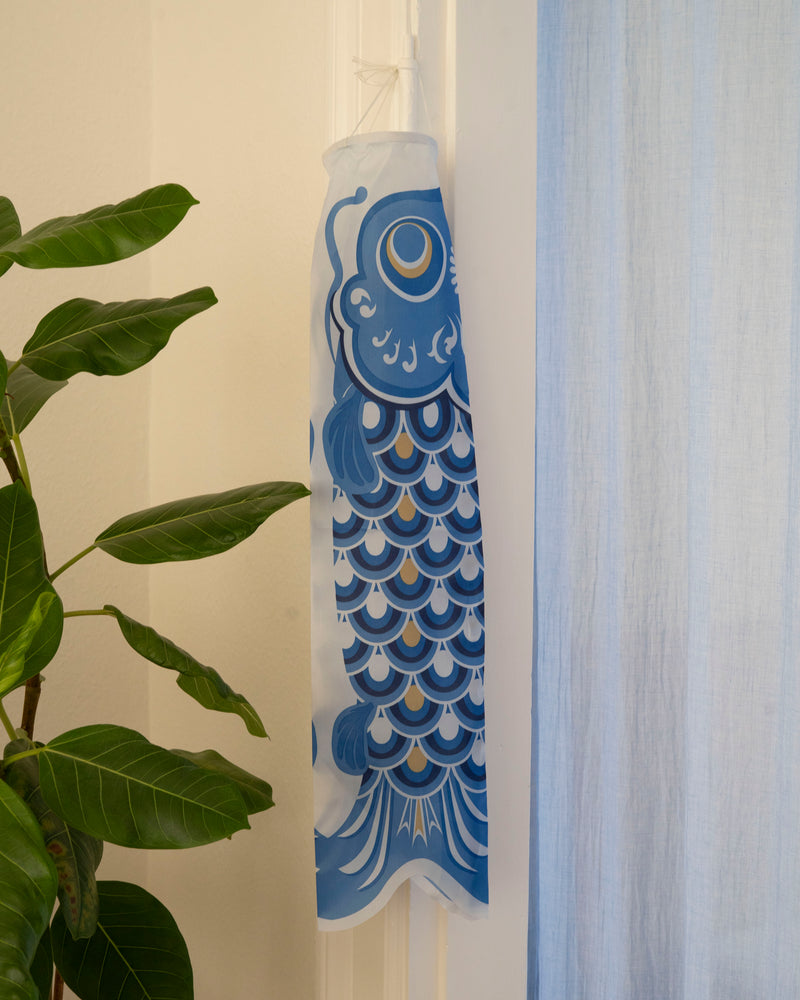 Koinobori vimpel 75 cm (blå)