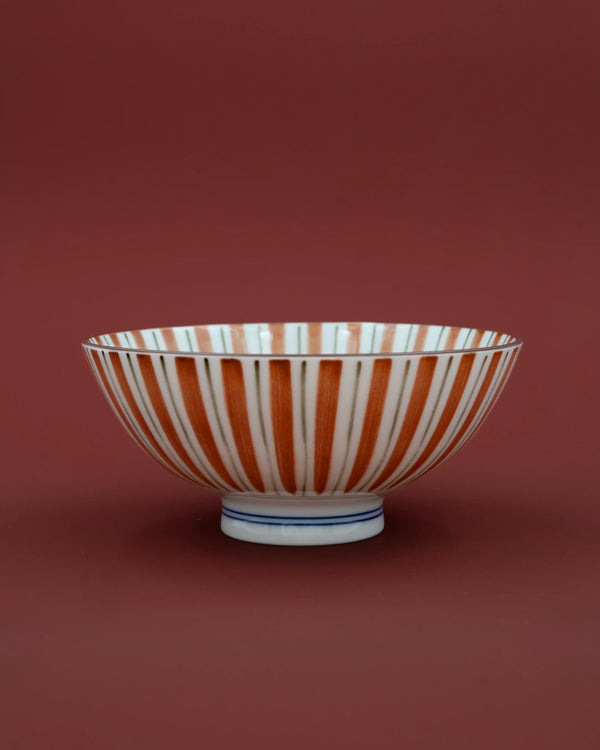 Risskål med røde striber