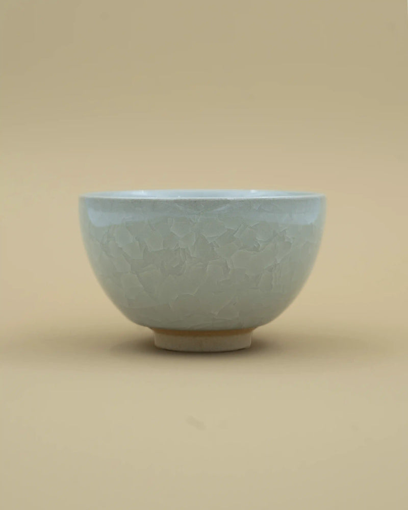 Lys gråblå skål