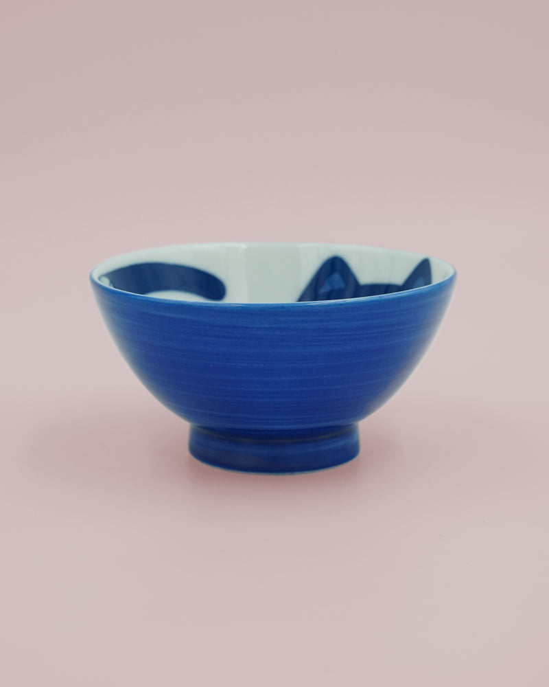 Bowl with cat motif
