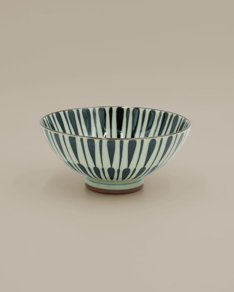 Bowl with detailed striped pattern (Small)